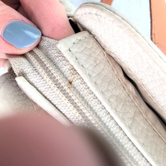 Y2K Early 2000's Fossil Satchel Purse Cream/Chestnut Handles Stitching - Picture 9 of 16